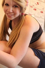 Taylor True Naughty In Gym 2 Gallerie
